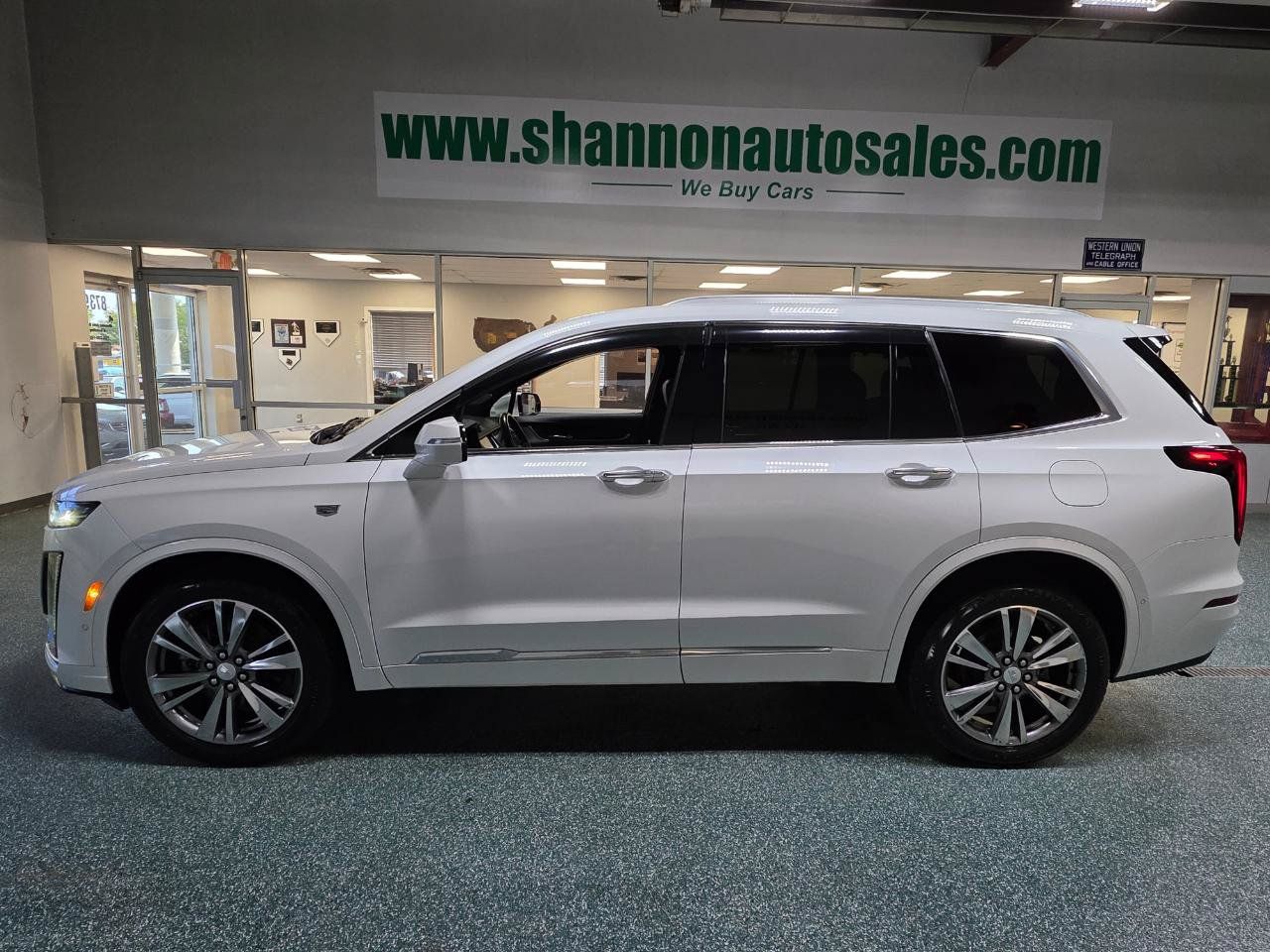 Used 2021 Cadillac XT6 Premium Luxury AWD/4WD image 8