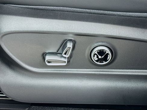 New 2025 Maserati Grecale GT image 20