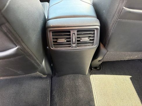 Used 2020 Nissan Rogue SL FWD image 18