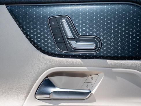 Used 2025 Mercedes-Benz GLA 250 image 28