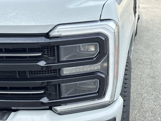 New 2026 Ford F250 Platinum w/ FX4 Off-Road Package AWD/4WD image 11