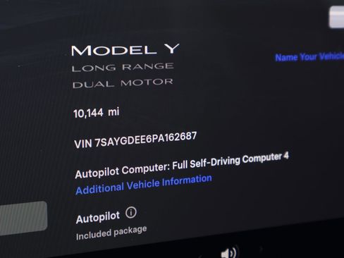 Used 2023 Tesla Model Y Long Range image 25