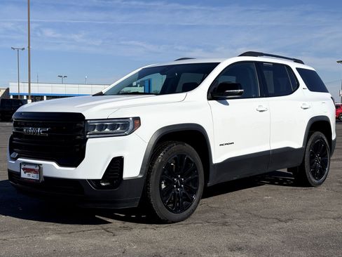 Used 2023 GMC Acadia SLT w/ Elevation Edition image 7