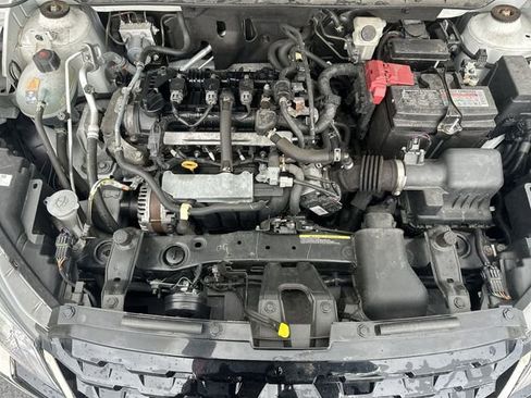 Used 2023 Nissan Kicks SR w/ SR Premium Package FWD image 19