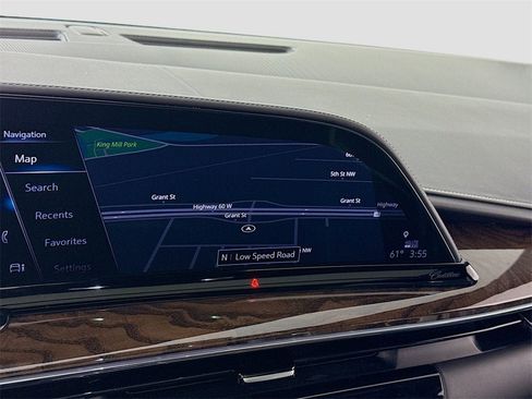 Used 2021 Cadillac Escalade Sport Platinum w/ LPO, ONYX Package image 7