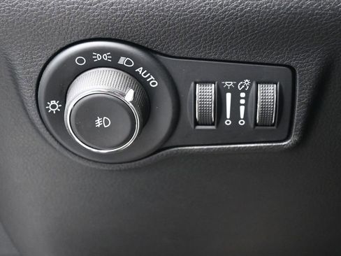 Used 2025 Jeep Compass Limited AWD/4WD image 15