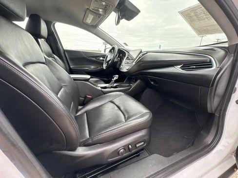 Used 2024 Chevrolet Malibu LT FWD image 19