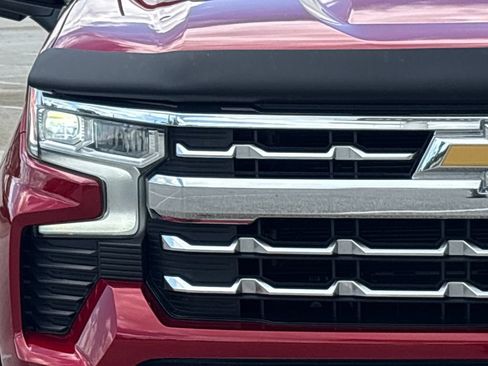 Used 2023 Chevrolet Silverado 1500 LTZ w/ LTZ Convenience Package II AWD/4WD image 28