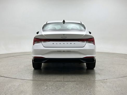 Used 2025 Hyundai Elantra SEL FWD image 7