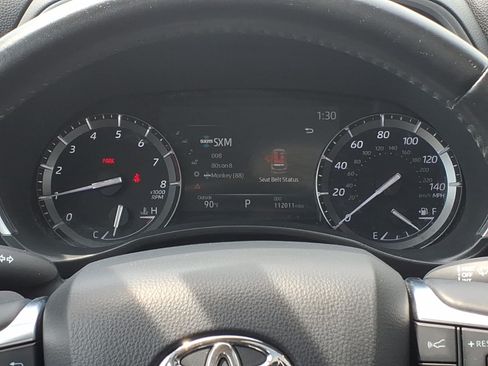 Used 2021 Toyota Highlander XLE AWD/4WD image 9