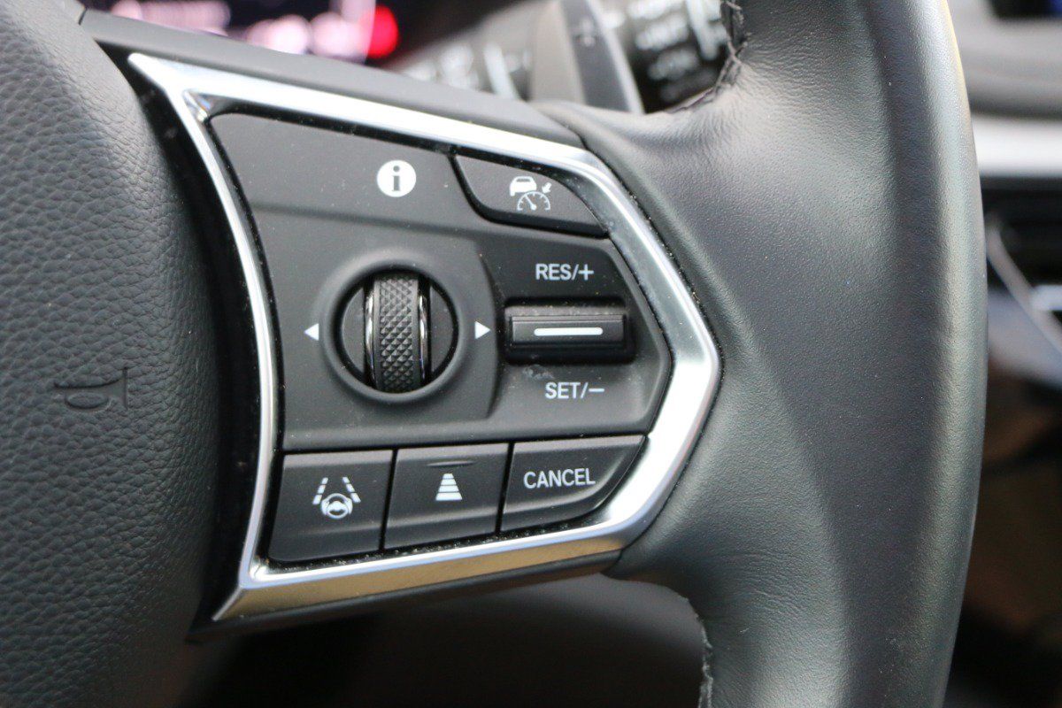 Used 2025 Acura MDX SH-AWD image 21
