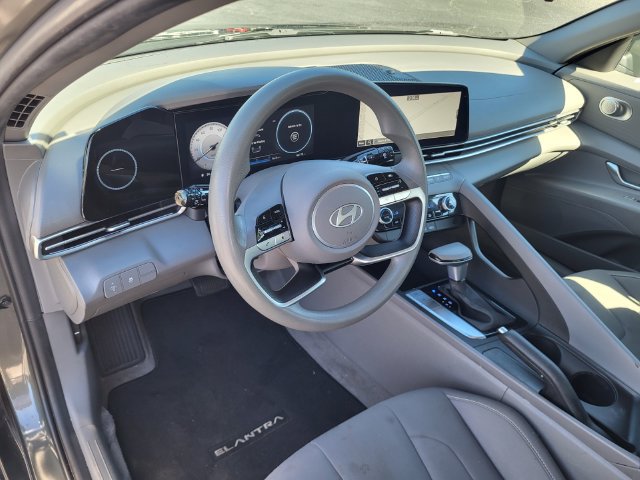 Used 2024 Hyundai Elantra SEL FWD image 9
