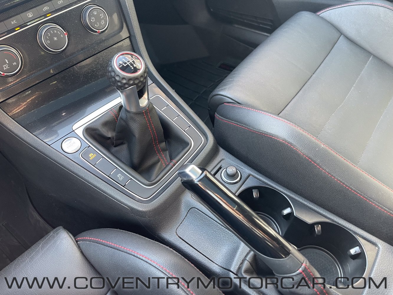 Used 2017 Volkswagen GTI SE FWD image 19