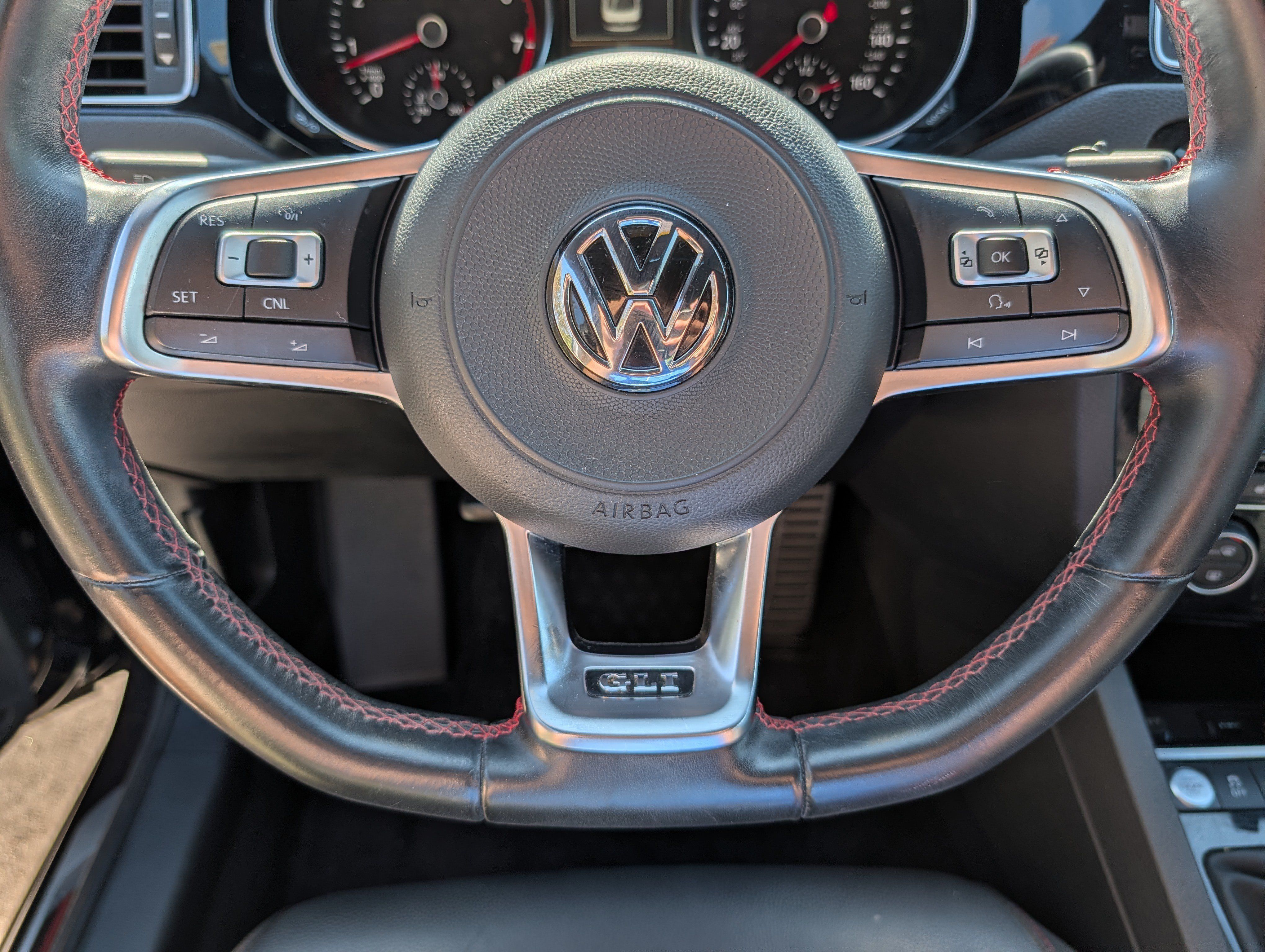 Used 2017 Volkswagen Jetta GLI FWD image 25