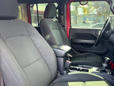 Used 2021 Jeep Wrangler Unlimited Sport image 19