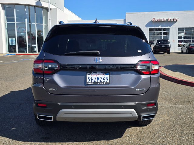 Used 2024 Honda Pilot Touring image 5
