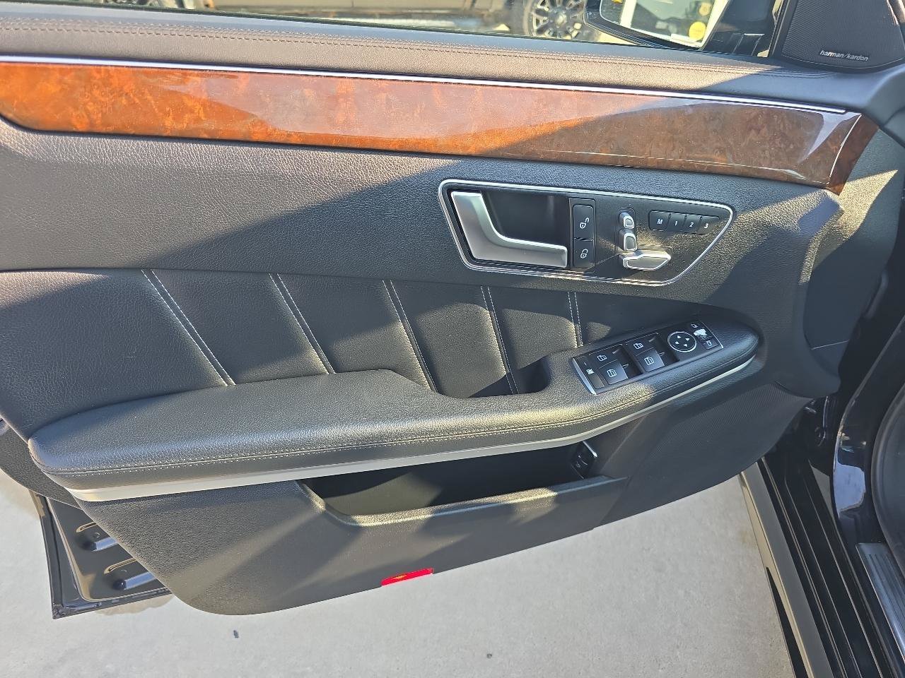 Used 2015 Mercedes-Benz E 400 4MATIC Sedan image 15