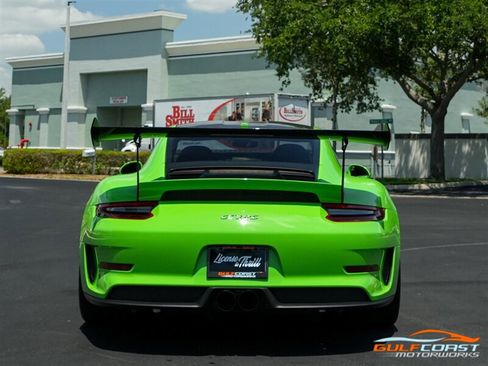 Used 2019 Porsche 911 GT3 RS w/ Weissach Package RWD image 55