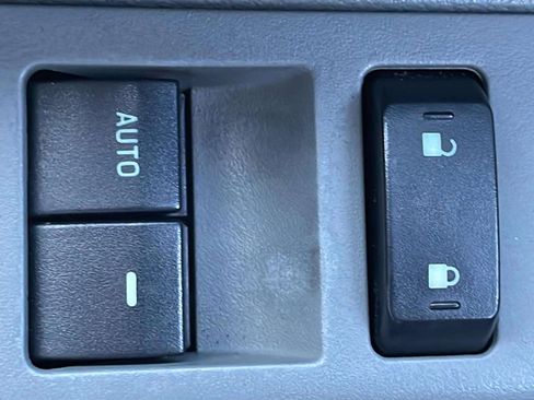 Used 2009 Ford E-350 and Econoline 350 XL image 33