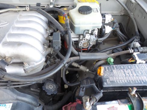 Used 2002 Toyota 4Runner SR5 AWD/4WD image 62