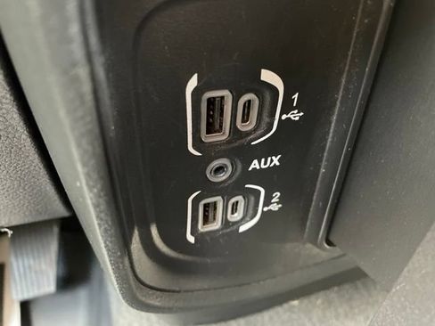 Used 2020 RAM 1500 Big Horn AWD/4WD image 24