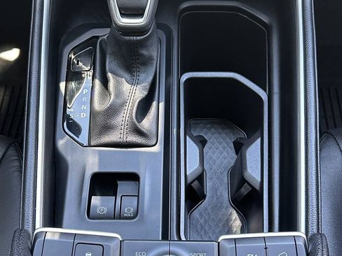 Used 2025 Toyota Grand Highlander AWD Hybrid image 39