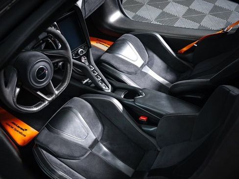 Used 2018 McLaren 720S Performance image 18