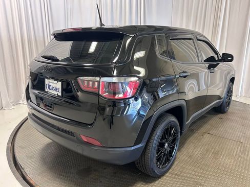 Used 2018 Jeep Compass Sport w/ Cold Weather Group FWD image 29