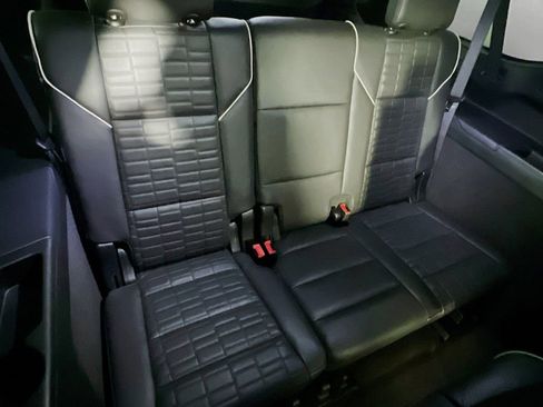Used 2025 Cadillac Escalade ESV Sport Platinum w/ LPO, ONYX Package AWD/4WD image 31