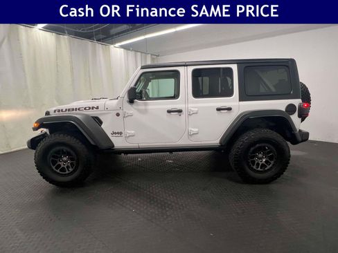 Certified 2022 Jeep Wrangler Unlimited Rubicon w/ Xtreme Recon 35" Tire Package AWD/4WD image 12