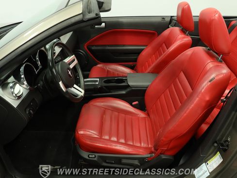 Used 2005 Ford Mustang Cobra RWD image 35