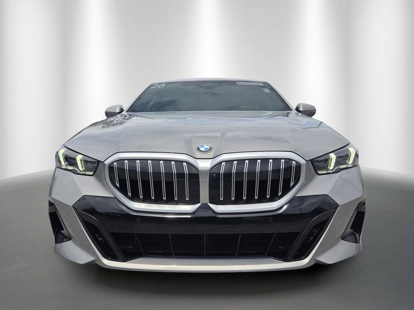 Used 2026 BMW 530i w/ M Sport Package RWD image 2