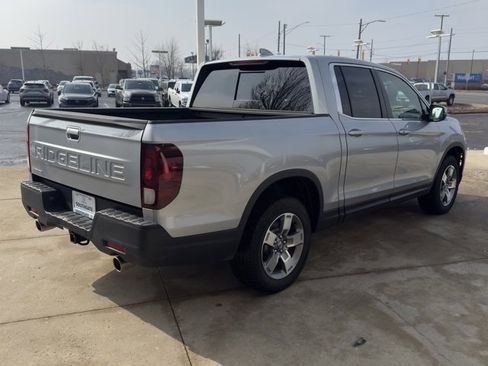 Certified 2025 Honda Ridgeline RTL image 5