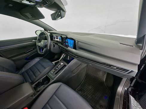 Used 2022 Volkswagen Golf R image 30
