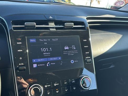 Used 2022 Hyundai Tucson SE image 19