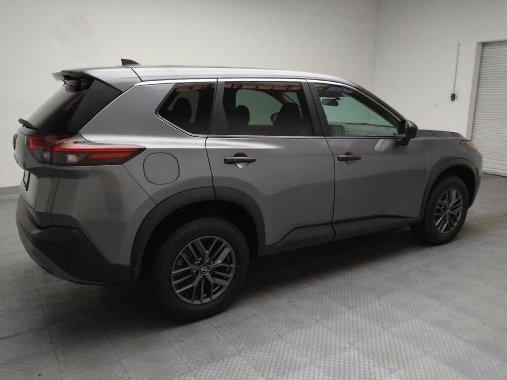 Used 2023 Nissan Rogue S FWD image 10