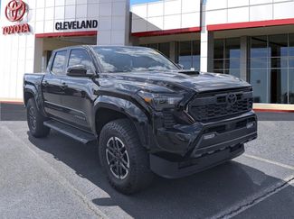 Used 2024 Toyota Tacoma TRD Sport w/ TRD Sport Upgrade Package AWD/4WD video 2