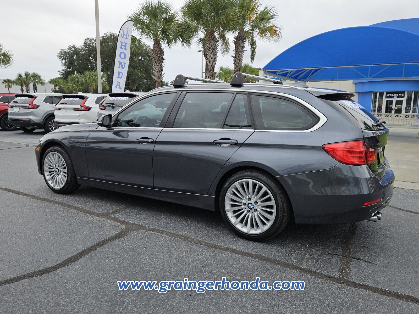 Used 2015 BMW 328i xDrive Wagon AWD/4WD image 3