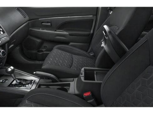 Used 2025 Mitsubishi Outlander Sport ES image 14