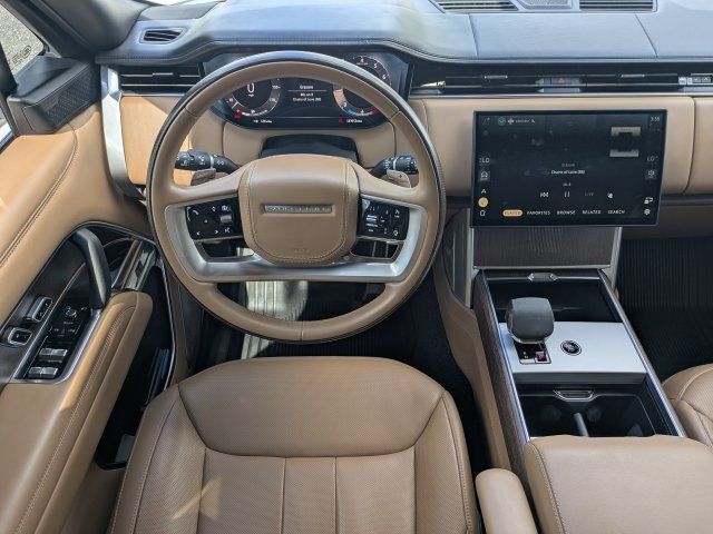 Certified 2024 Land Rover Range Rover Autobiography AWD/4WD image 17