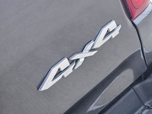 Used 2021 RAM 1500 Laramie w/ Off Road Group image 13