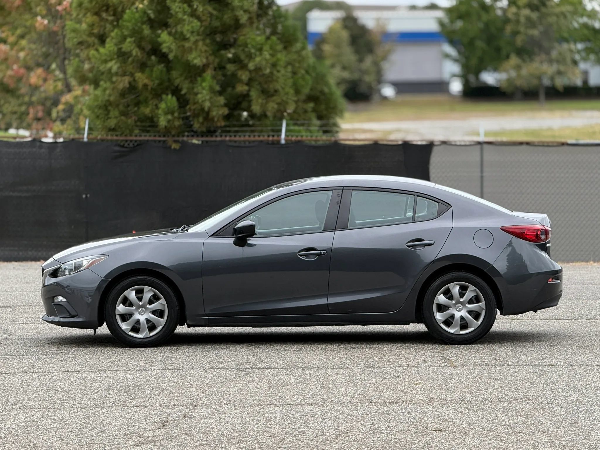 Used 2014 MAZDA MAZDA3 i SV FWD image 8