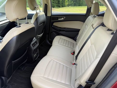 Used 2015 Ford Edge SEL w/ Equipment Group 201A AWD/4WD image 17