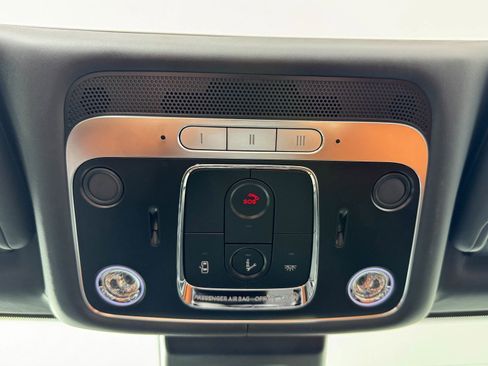 Used 2024 Bentley Continental GT Azure image 32