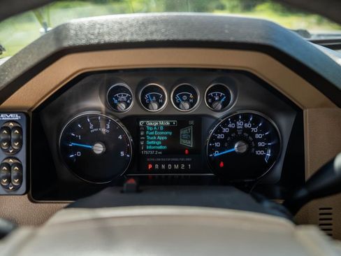 Used 2011 Ford F550 4x4 Crew Cab Super Duty w/ Payload Upgrade Pkg image 15