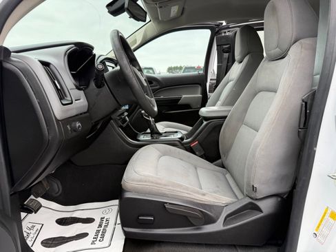 Used 2022 Chevrolet Colorado W/T image 10