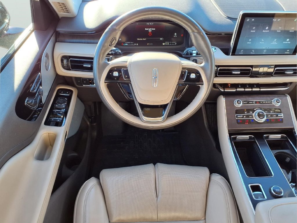 Used 2022 Lincoln Aviator Reserve w/ Equipment Group 201A AWD/4WD image 12