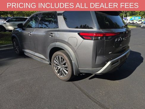 Used 2022 Nissan Pathfinder SL w/ SL Premium Package AWD/4WD image 16