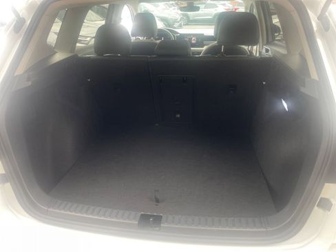 Used 2025 Volkswagen Taos SE image 31