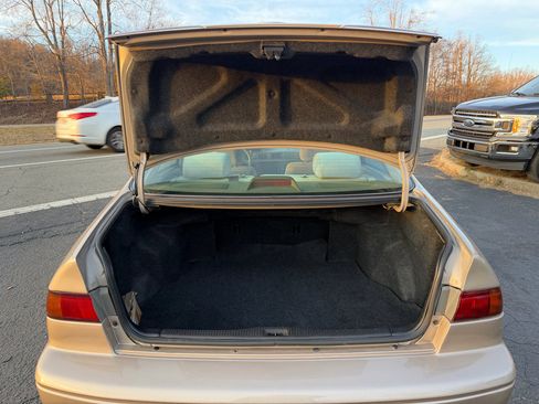 Used 1997 Toyota Camry LE image 19